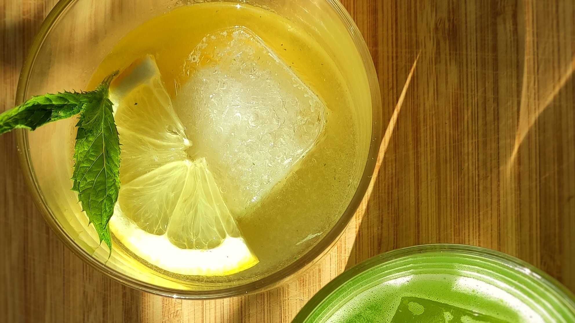 Whiskey Smash – Jomnomnom Rezept-Videos